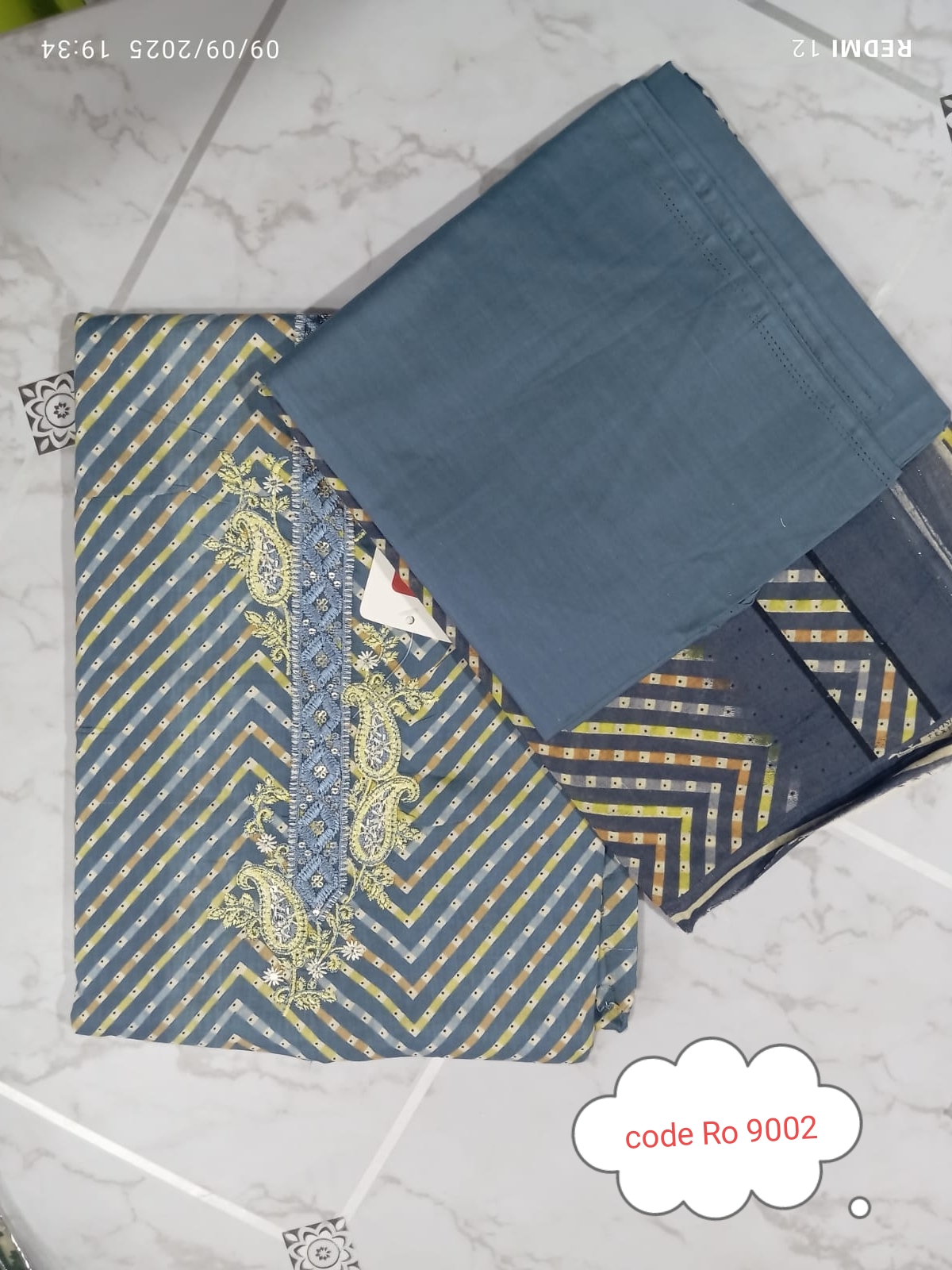 Indian gonga three piece with embroidery work code Ro 9002