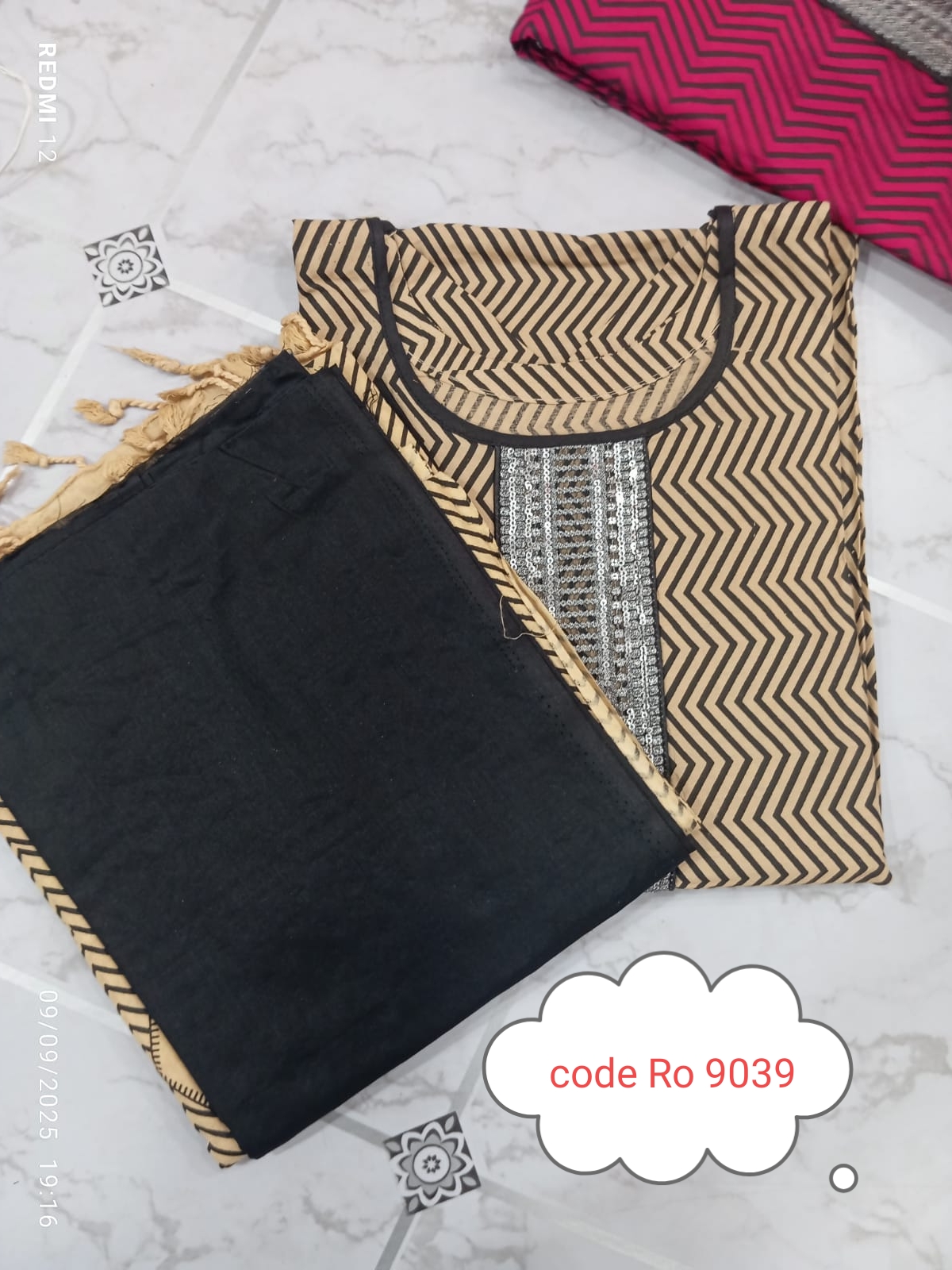 Aarong pure cotton with embroidery secuince work code RO 9039