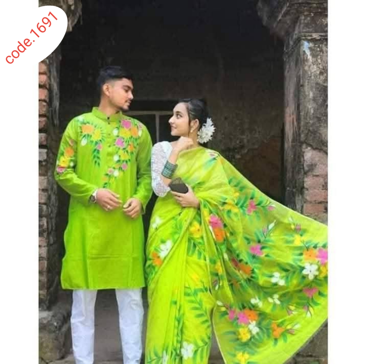 Hand Print saree with Punjabi couple set code 1691