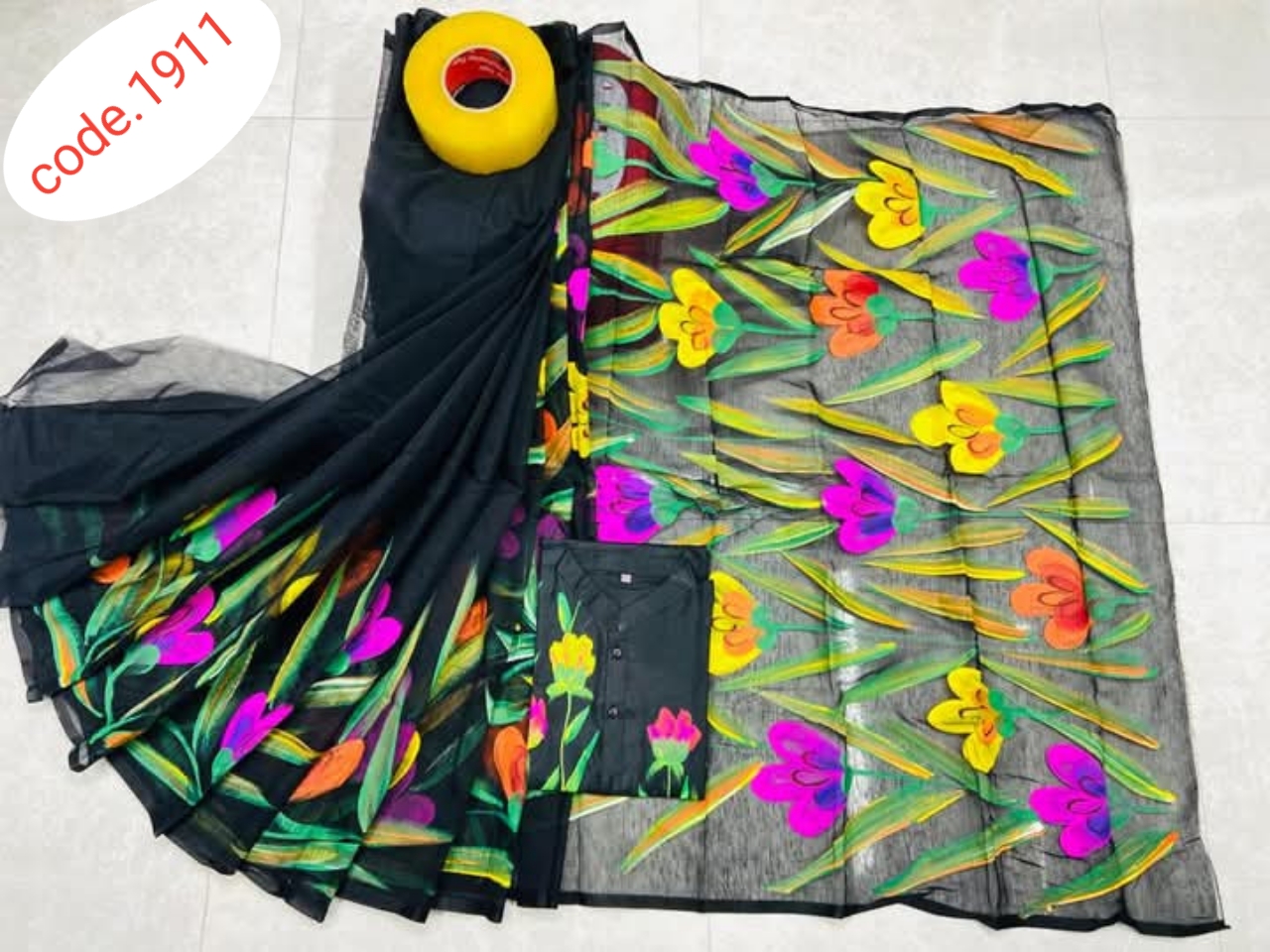 Hand Print saree with Punjabi couple set code 1911