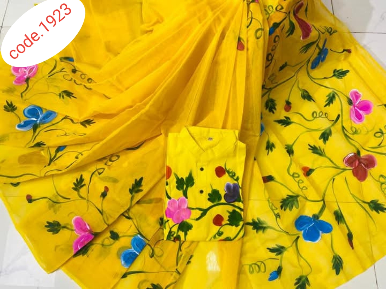 Hand Print saree with Punjabi couple set code 1923