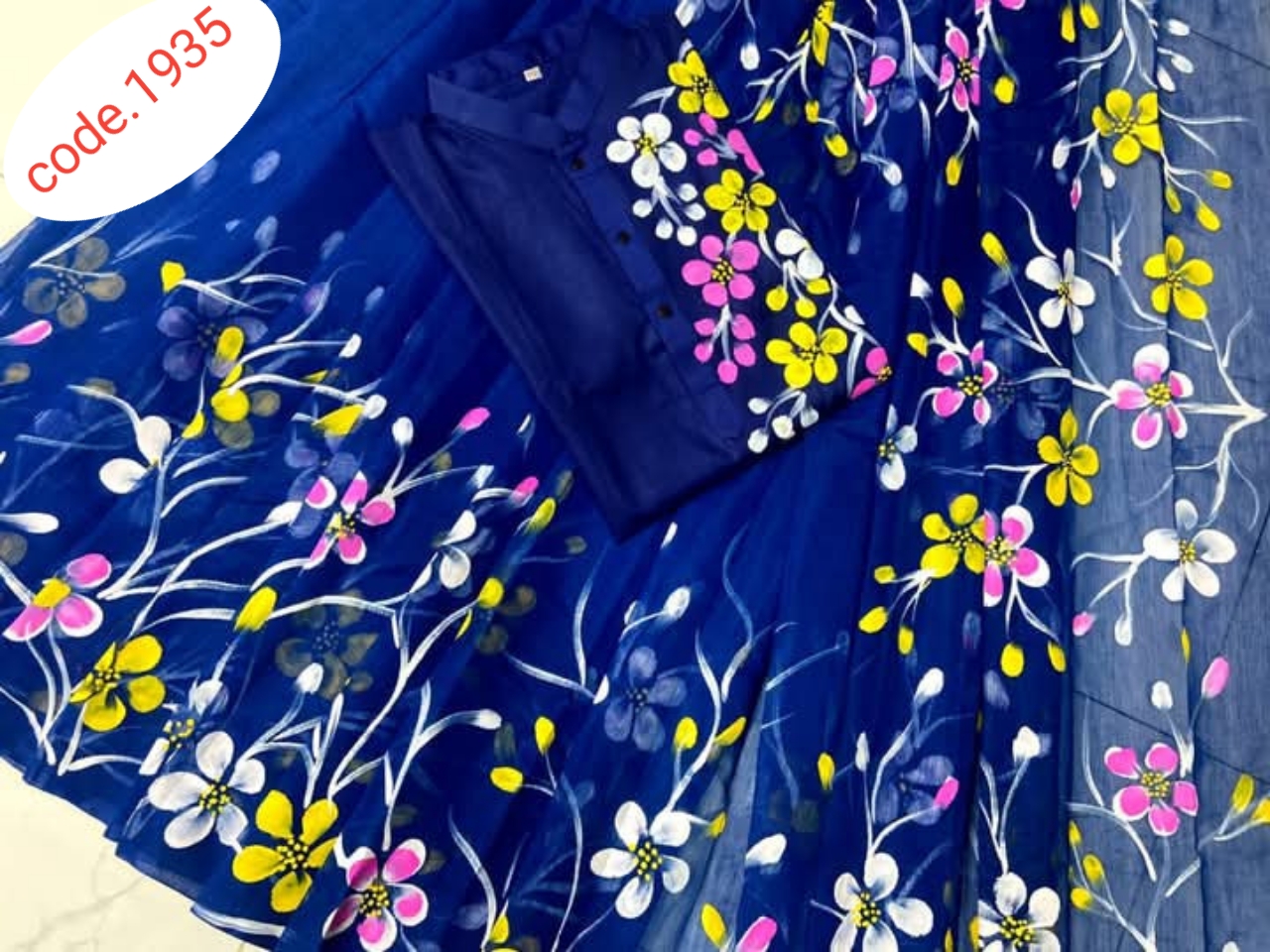 Hand Print saree with Punjabi couple set code 1935