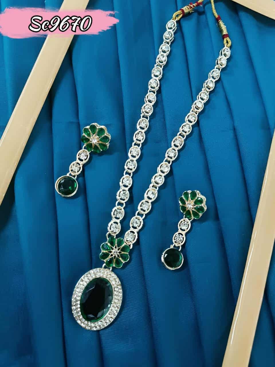 Jewelry collection Sc 9670