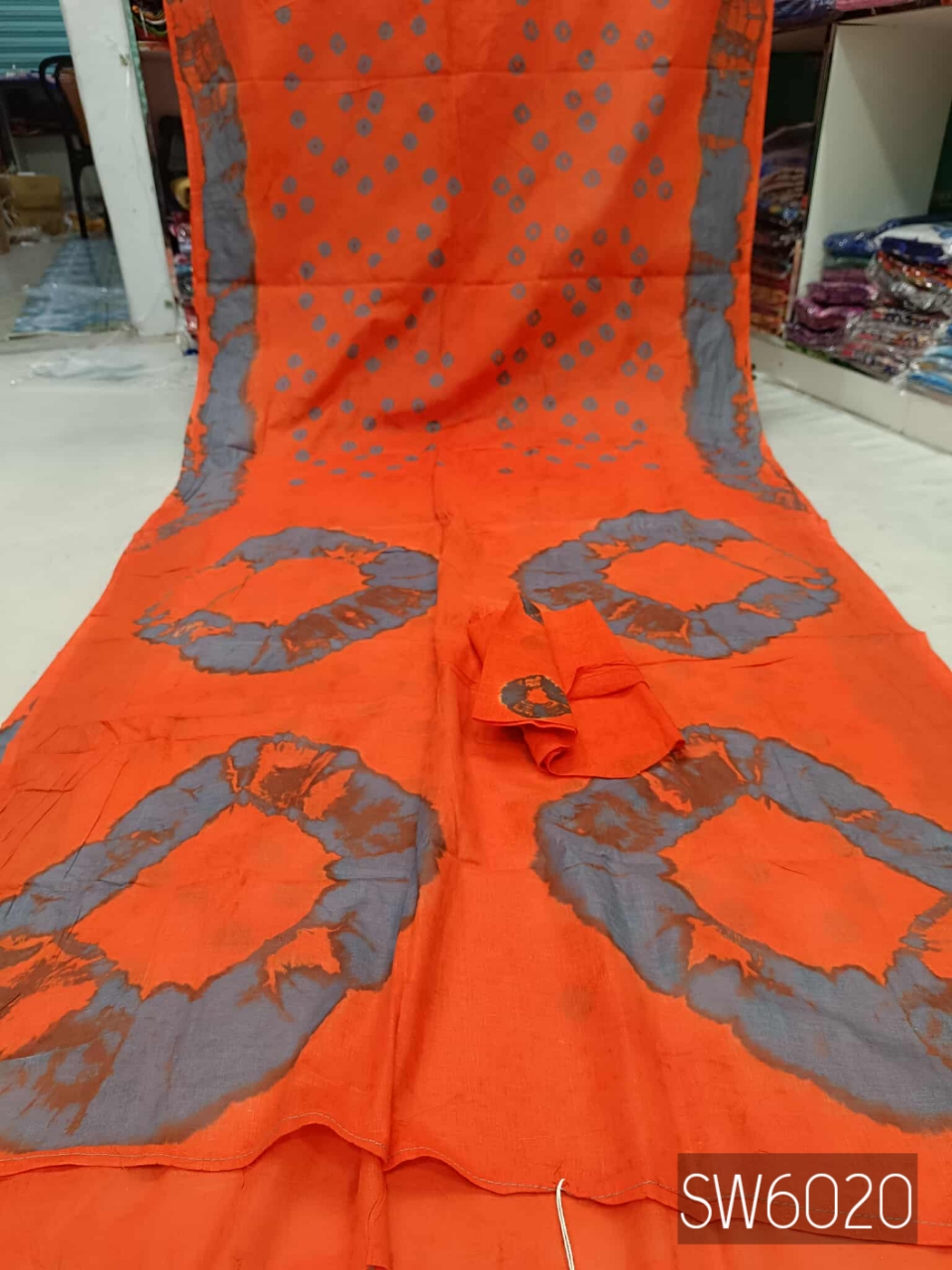 পিওর কটন বাটিক শাড়ি