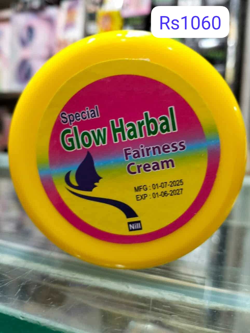 Special Glow Harbal Fairness Cream 20-25gmRs1060
